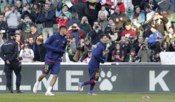 Messi y Neymar en el calentamiento.
