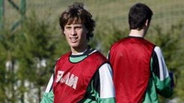 Canales vuelve a ser el foco de las miradas en el entrenamiento del Racing