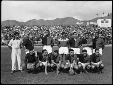 El 10 de agosto de 1938 se inauguró el Estadio Nemesio Camacho El Campín. Así se veía el estadio en la época del Dorado.