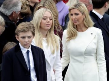 Ivanka y Tiffany Trump lucen de blanco en la toma de posesión