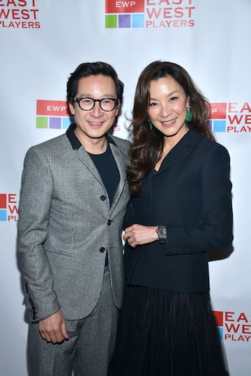 Ke Huy Quan y Michelle Yeoh.