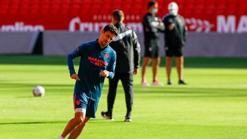 Navas, en el último entrenamiento del Sevilla.