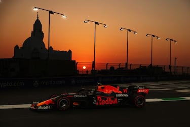 Checo Pérez confía en un buen 2022 con Red Bull: "Ya conozco a la gente"