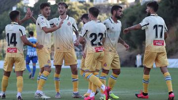 Llu&iacute;s y Calero celebran un gol.