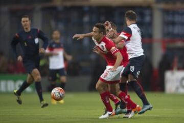 Los primeros minutos fue de mucha intensidad pero Toluca consiguió hacerse del manejo del encuentro.