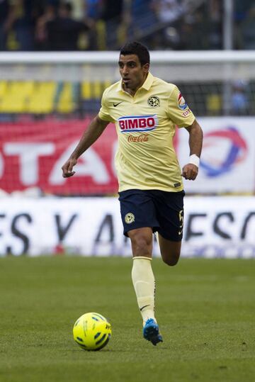 Gracias a sus buenas actuaciones con Xolos de Tijuana, Cristian Pellerano llegó al América. No pudo consolidarse y salió con rumbo a Morelia.