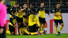 Los jugaodres del Borussia Dortmund, celebrando un gol durante un partido.