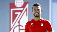 "Muchos amigos con los que me crié están muertos o en la cárcel"