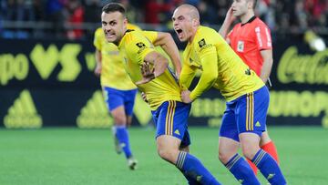 24/01/20 PARTIDO LIGA SMARTBANK JORNADA 25 CADIZ - RACING DE SANTANDER 1-0 GOL DE CALA.