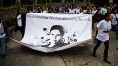 26 de mayo de 2013
Pocas personas se acercaron al Parque Nacional para el plantón que se convocó para homenajear la memoria de Rosa Elvira Cely, luego de que este viernes se cumpliera un año de su asesinato. 
Mario Franco - Colprensa