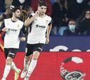 El oasis del gol en el Valencia: Carlos Soler y Guedes