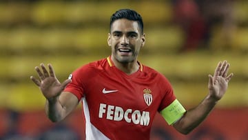 El agente del delantero colombiano, Jorge Mendes, aceptó que si Falcao no llega al cuadro turco, llegaría completamente gratis a la MLS en enero.