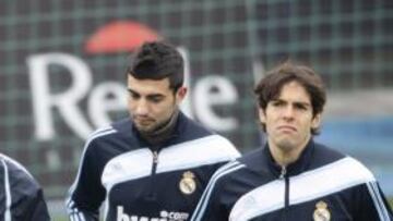 La charla de Pelegrini con la plantilla retrasa el entrenamiento