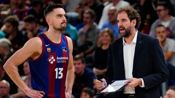 Tomás Satoranský junto a su técnico Roger Grimau.