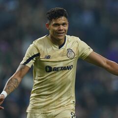 Evanilson advierte al Barça