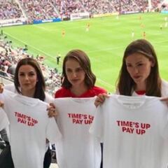 Actrices protestan por igualdad de género en el futbol