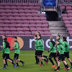El Gladbach colocará figuras de cartón para simular un estadio lleno