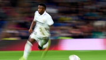 MADRID, SPAIN - NOVEMBER 10: Vinicius Junior of Real Madrid CF Vinicius Junior during the LaLiga Santander match between Real Madrid CF and Cadiz CF at Estadio Santiago Bernabeu on November 10, 2022 in Madrid, Spain. (Photo by Diego Souto/Quality Sport Images/Getty Images)