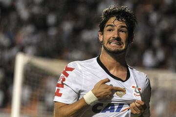 10. Alexandre Pato (del Internacional al Milán, 2007): 22 millones