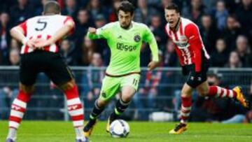 El Ajax dinamita la liga holandesa tras ganar al PSV