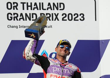 La carrera en Tailandia fue con duelo hasta la misma línea de meta que cruzaron en 253 milésimas Jorge, Binder y Baganaia.