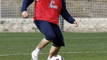 <b>INCONFORMISTA. </b>Cristian Hidalgo, ayer, en el entrenamiento de Fontcalent.