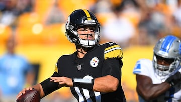 PITTSBURGH, PA - AUGUST 28: Mitch Trubisky #10 of the Pittsburgh Steelers looks to pass during the first quarter against the Detroit Lions at Acrisure Stadium on August 28, 2022 in Pittsburgh, Pennsylvania.   Joe Sargent/Getty Images/AFP
== FOR NEWSPAPERS, INTERNET, TELCOS & TELEVISION USE ONLY ==