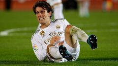 Real Madrid&#039;s defender Alvaro Odriozola lays on the field during the Spanish league football match RCD Mallorca against Real Madrid CF at the Iberostar estadi stadium in Palma de Mallorca on October 19, 2019. (Photo by JAIME REINA / AFP)