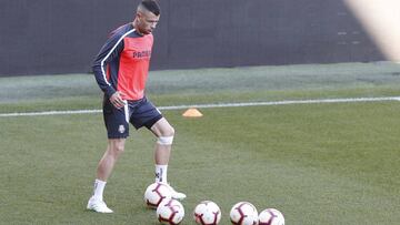 El Sporting reactiva su interés por la vuelta de Javi Fuego