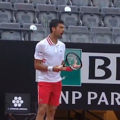 Cortocircuito de Djokovic contra el juez de silla: el vídeo que deja su imagen por los suelos...