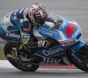 Maverick Viñales comanda una primera jornada muy apretada
