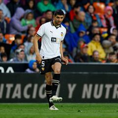 Cenk encuentra su sitio