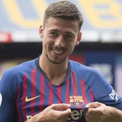 ¿Quién es Lenglet, el defensa que apuraría la salida de Mina?