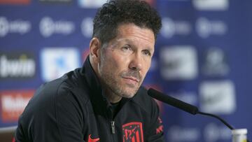 Simeone, en una rueda de prensa con el Atlético.