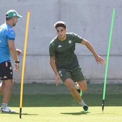 Bartra se ejercita al margen con las miras en el Valladolid