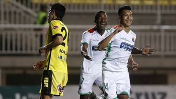 Faundez celebra el primer tanto de Audax.