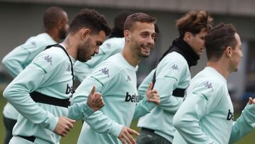 Sergio Canales, sonriente.