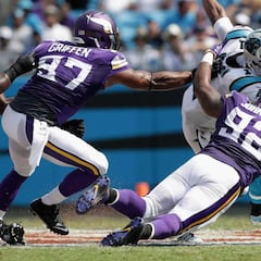 Los Vikings atropellan a Cam Newton que sufrió ocho sacks