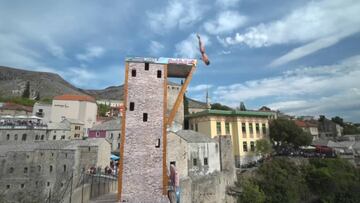 No apto para personas con vértigo ¡saltos de casi 30 metros!