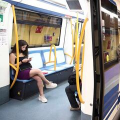 Metro de Madrid señala en qué lugares es obligatoria la mascarilla y en cuáles no
