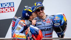 Marc besó a su hermano Álex en el podio de Sachsenring.