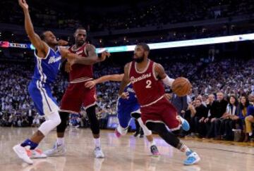 Kyrie Irving llegó a tiempo para este partido tras su larga lesión pero no pudo ser decisivo: todavía tiene que coger ritmo.