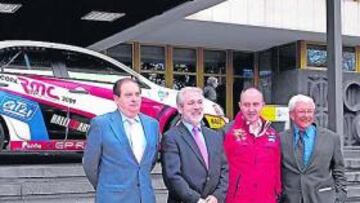 <b>AYER. </b>De izq. a dcha: Gracia, López de la Fuente, Méndez y Salvadó.