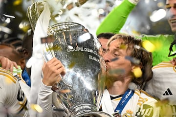Esta fue la ¨²ltima Champions que el croata ha ganado con el Real Madrid. Los blancos vencieron 0-2 al Borussia Dortmund.