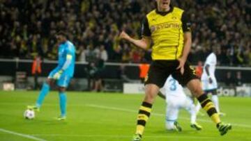 Robert Lewandowski celebra su primer gol ante el Olympique Marsella. 