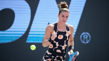 Maria Sakkari festeja durante un partido en el WTA Finals