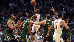 Chris Paul, roedeado entre Gobert, Hood, Ingles y Johnson.