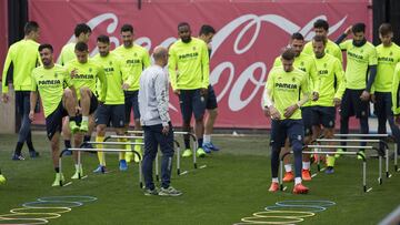 Los jugadores del Villarreal, en la sesión de ayer.