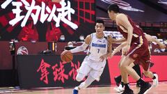 QINGDAO, CHINA - JULY 13: Jeremy Lin #7 of Beijing Ducks drives the ball during the 2019/2020 Chinese Basketball Association (CBA) league match between Beijing Ducks and Shanxi Loongs on July 13, 2020 in Qingdao, Shandong Province of China. (Photo by VCG)