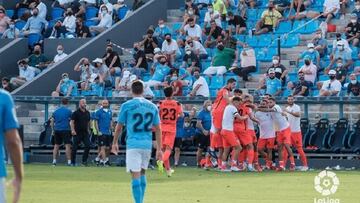 Los jugadores del Malaga festejan el 2-2.